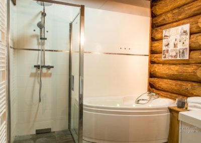 Chalet-Harmony-Salle-de-bain-bas-Prestige-Chalets