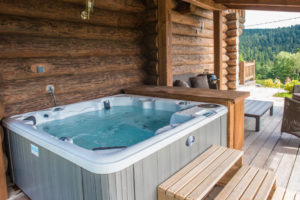 Chalet-Serenity-Jacuzzi-Prestige-Chalets