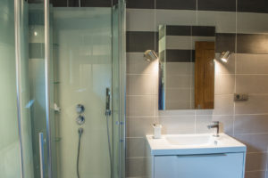 Chalet-Serenity-Salle-de-bain-etage-Prestige-Chalets